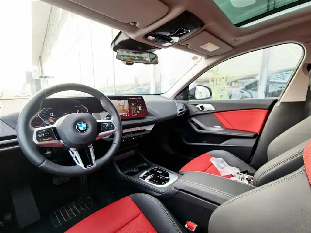 2025 BMW 2 Series 225L M Sport Shadow Edition — миниатюра 10