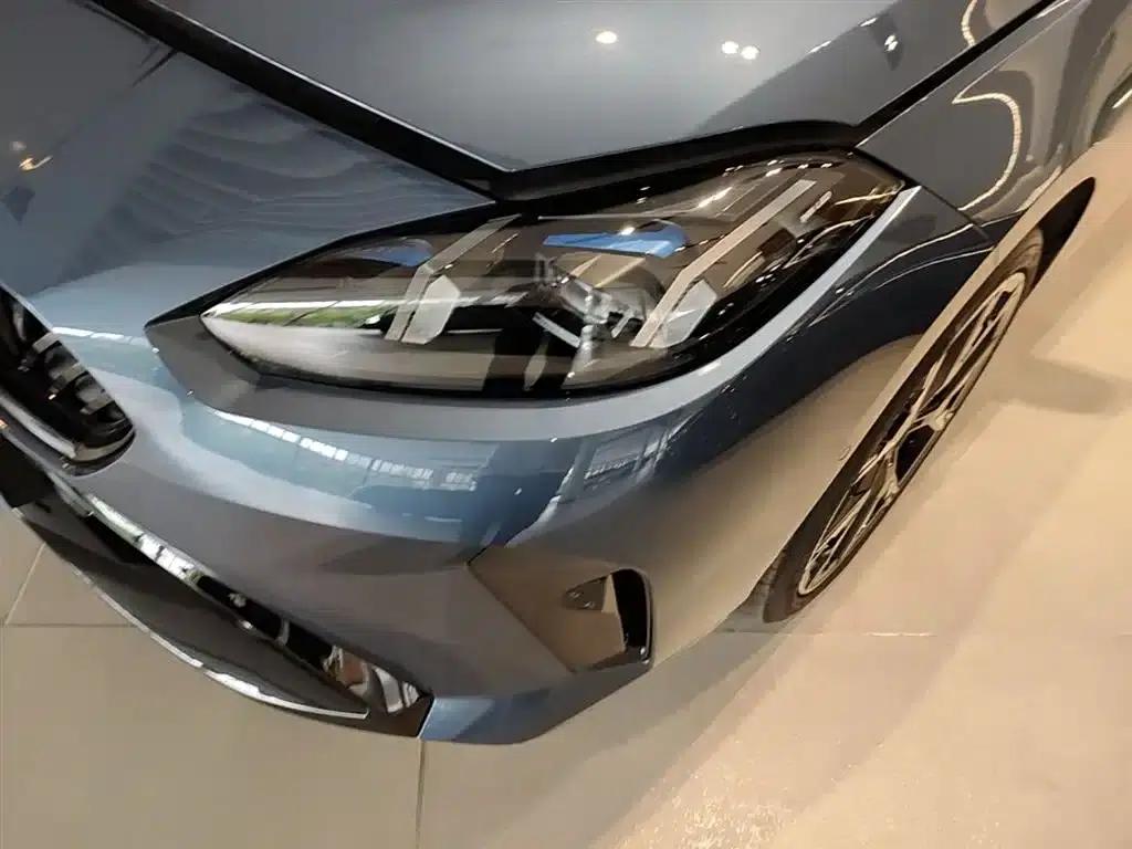 2025 BMW 2 Series 225L M Sport Shadow Edition — миниатюра 24