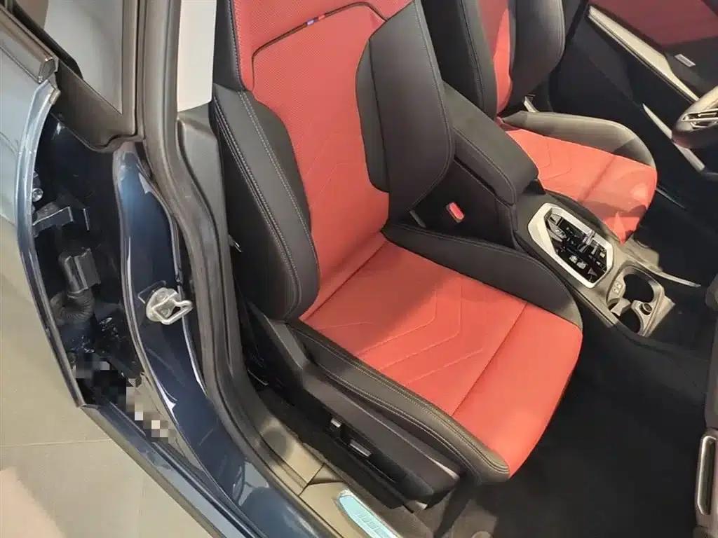 2025 BMW 2 Series 225L M Sport Shadow Edition — миниатюра 25