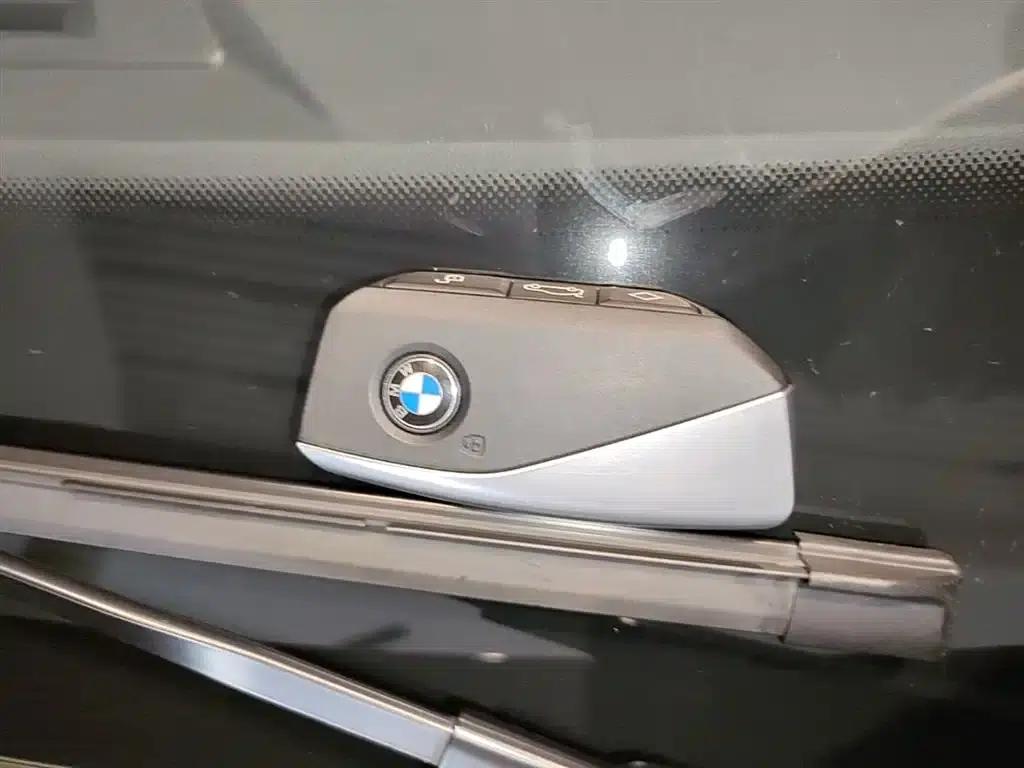 2025 BMW 2 Series 225L M Sport Shadow Edition — миниатюра 9