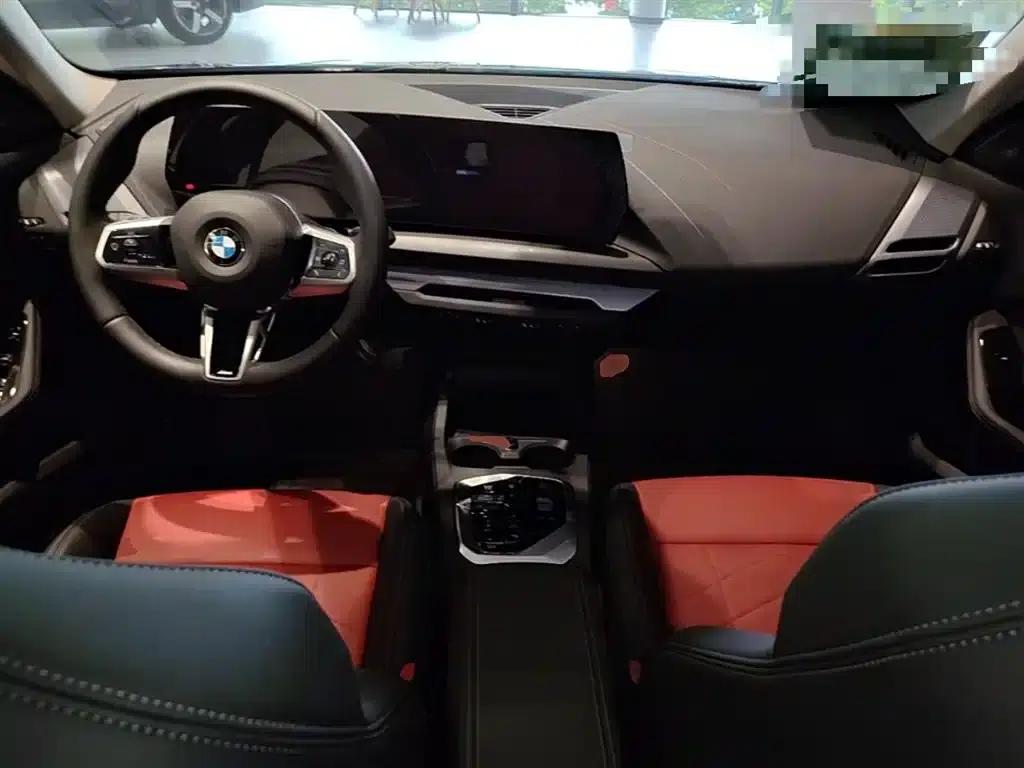 2025 BMW 2 Series 225L M Sport Shadow Edition — миниатюра 10
