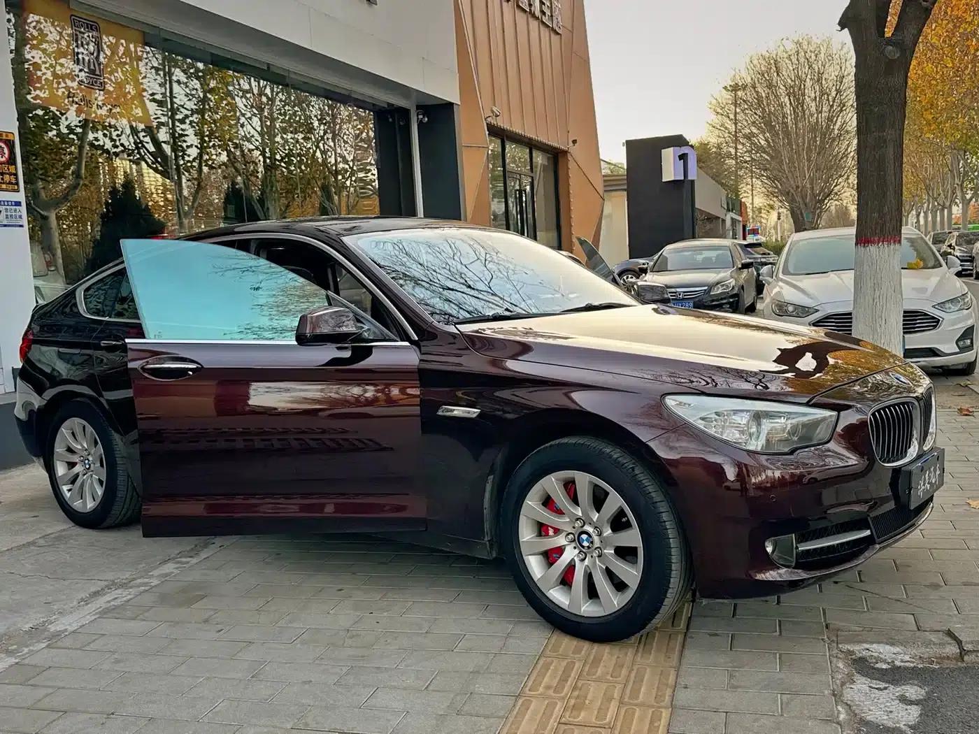 2011 BMW 5 Series GT 535i xDrive Luxury — миниатюра 8