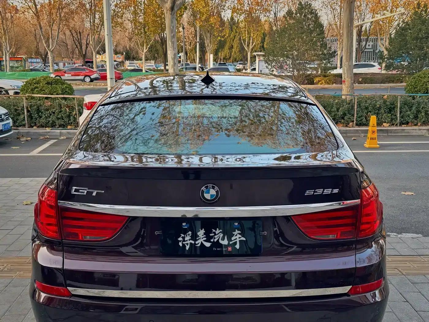 2011 BMW 5 Series GT 535i xDrive Luxury — миниатюра 9