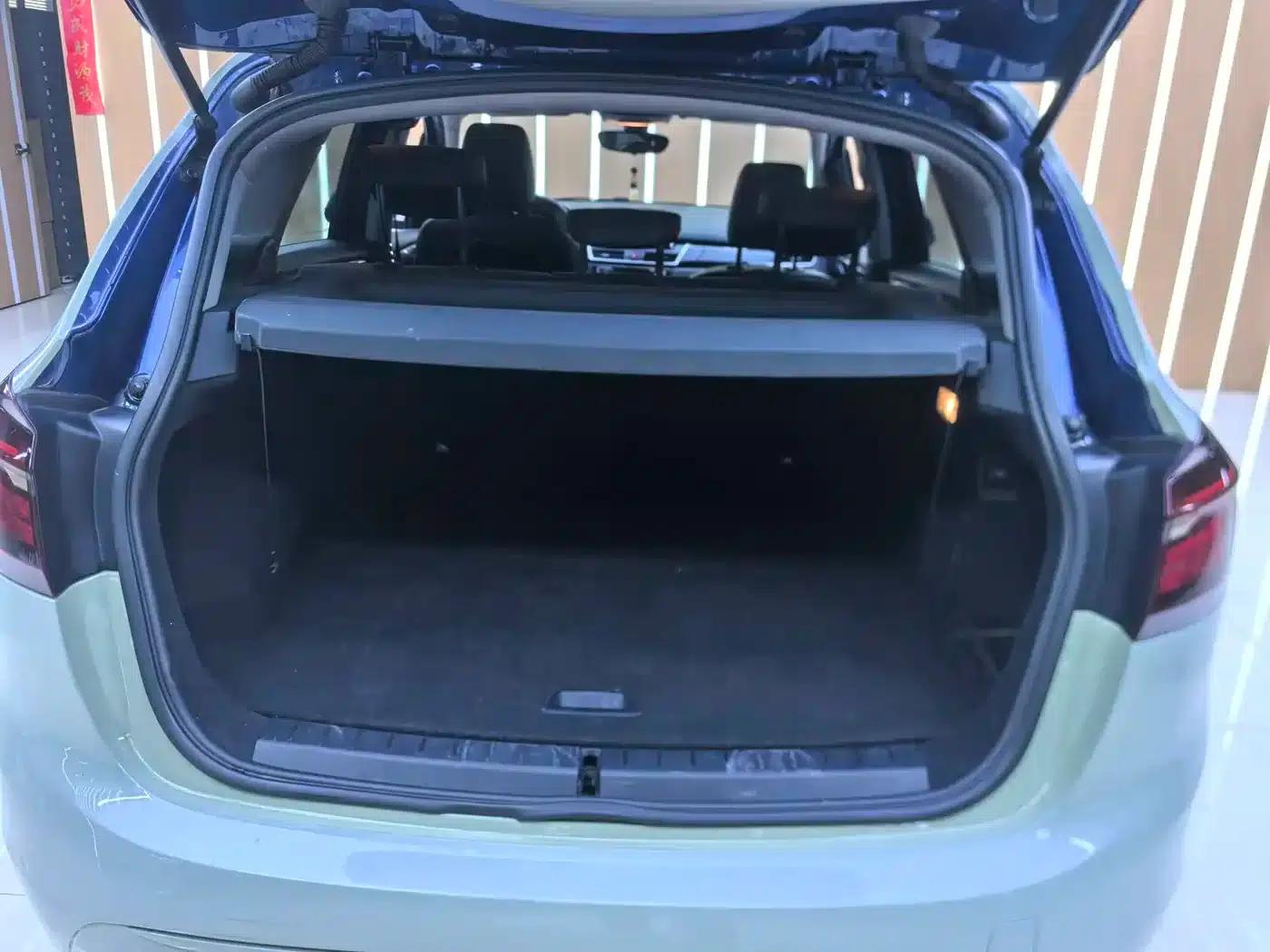 2016 BMW 2 Series Gran Tourer 218i Sport Design Package — миниатюра 17