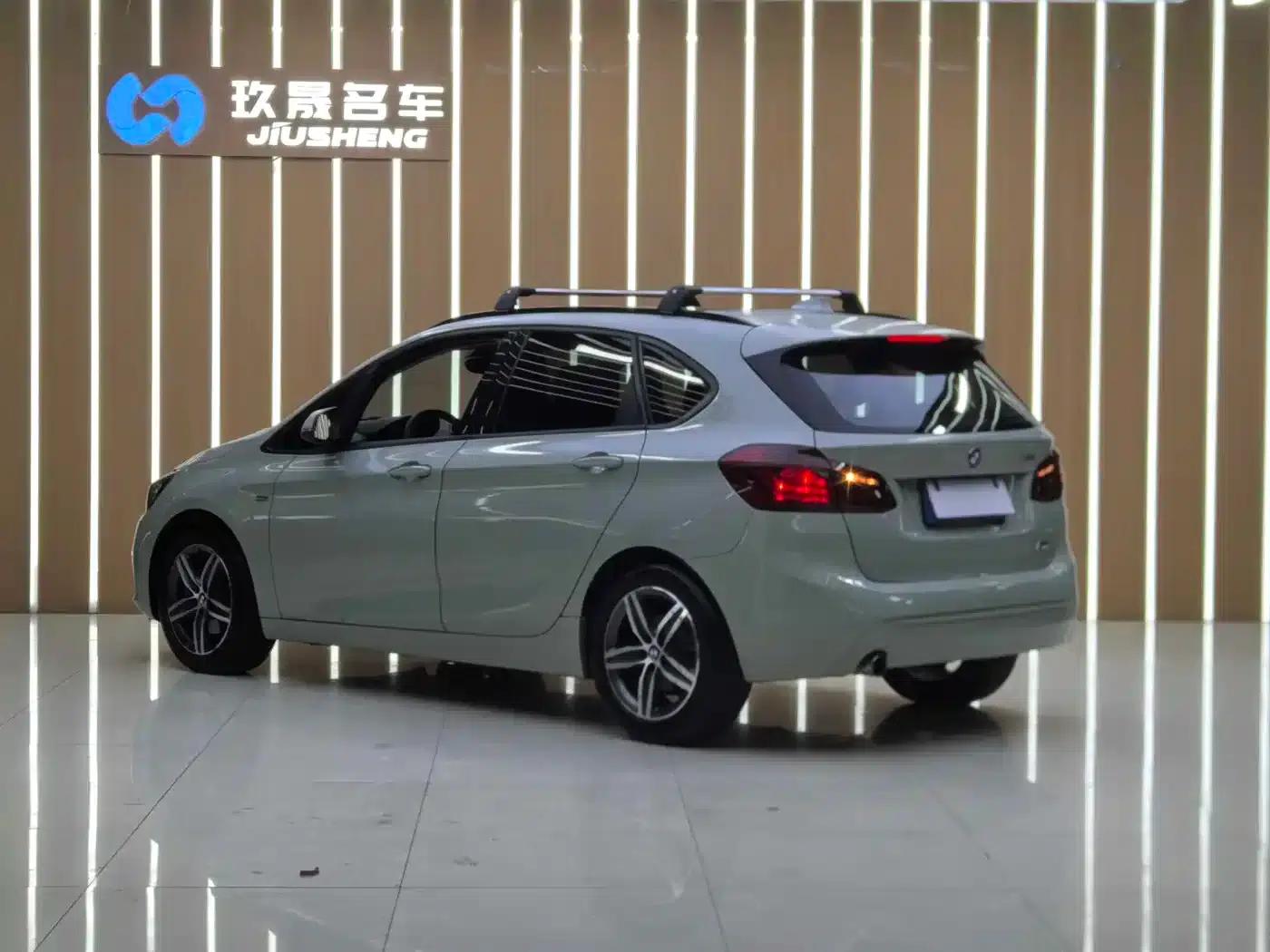 2016 BMW 2 Series Gran Tourer 218i Sport Design Package — миниатюра 18