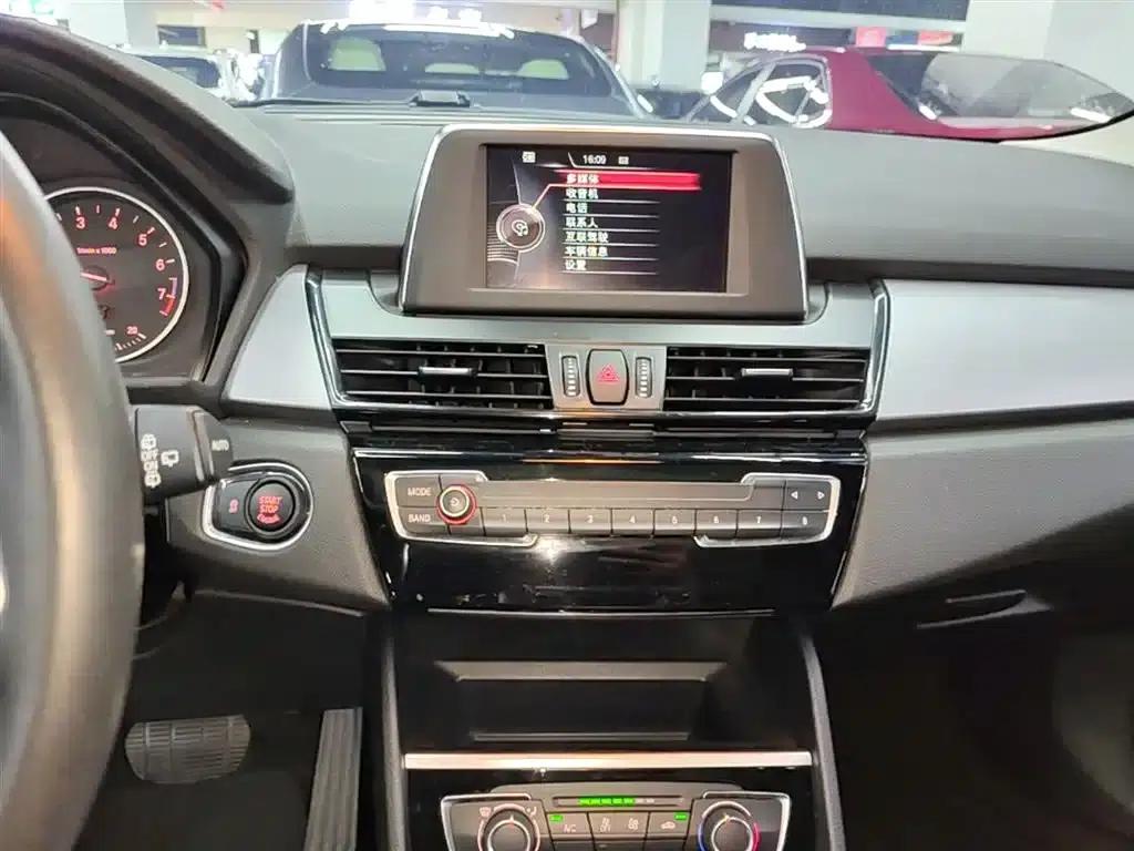 2016 BMW 2 Series Gran Tourer 218i Fashion Edition — миниатюра 13