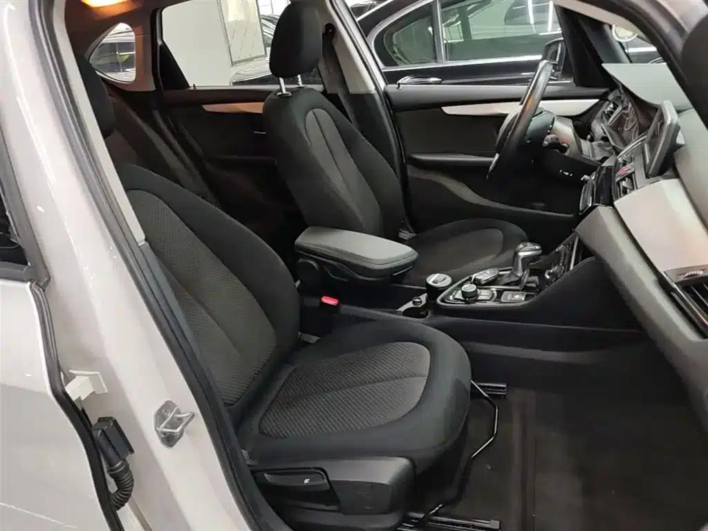 2016 BMW 2 Series Gran Tourer 218i Fashion Edition — миниатюра 25
