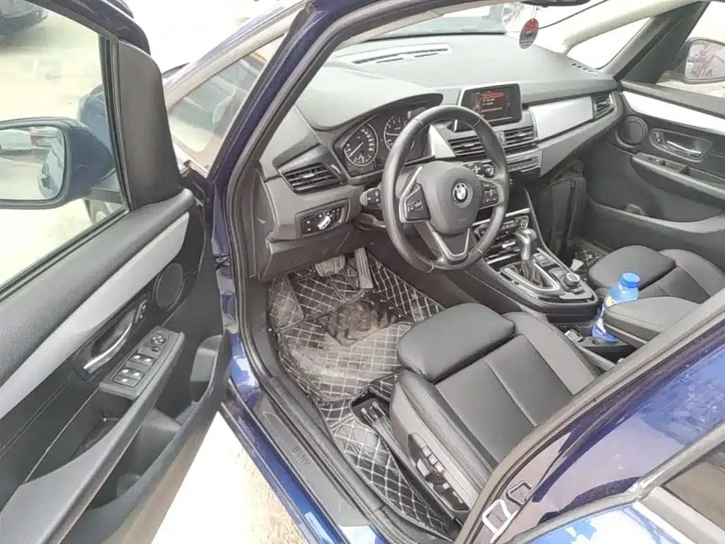 2015 BMW 2 Series Gran Tourer 218i Leading Edition (Imported) — миниатюра 16