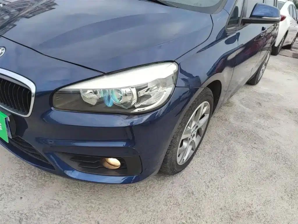 2015 BMW 2 Series Gran Tourer 218i Leading Edition (Imported) — миниатюра 24