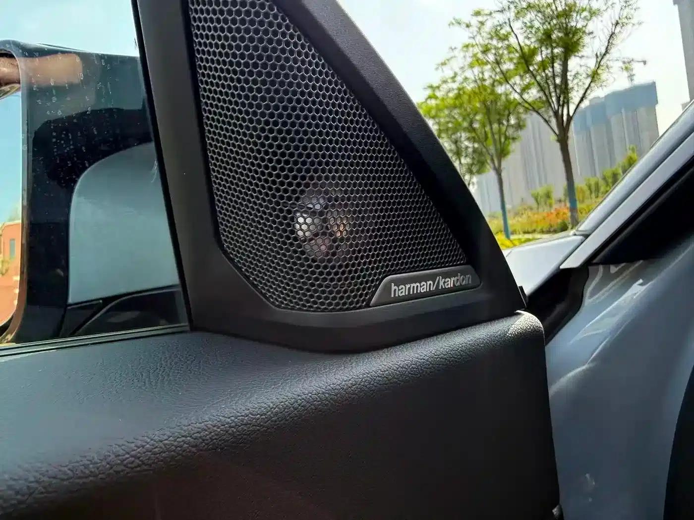 2023 BMW M2 — миниатюра 27
