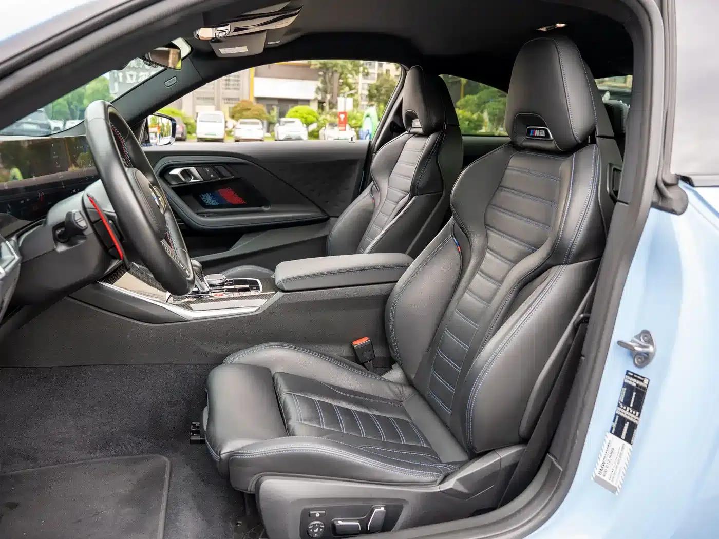 2023 BMW M2 — миниатюра 13
