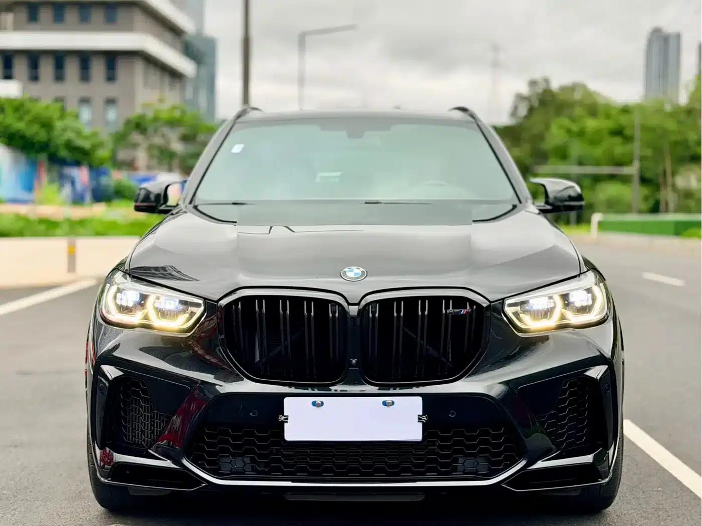 2020 BMW X5 M — миниатюра 2