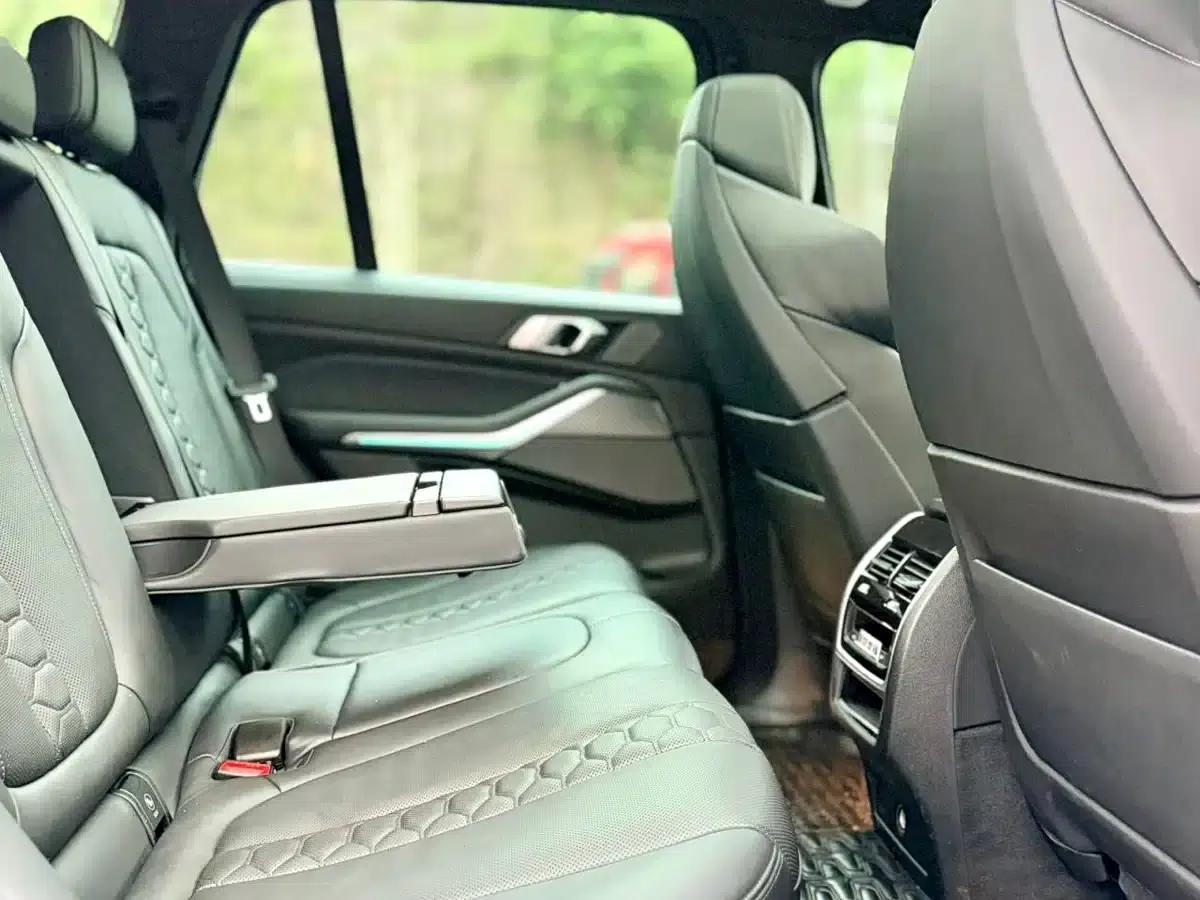 2020 BMW X5 M — миниатюра 16