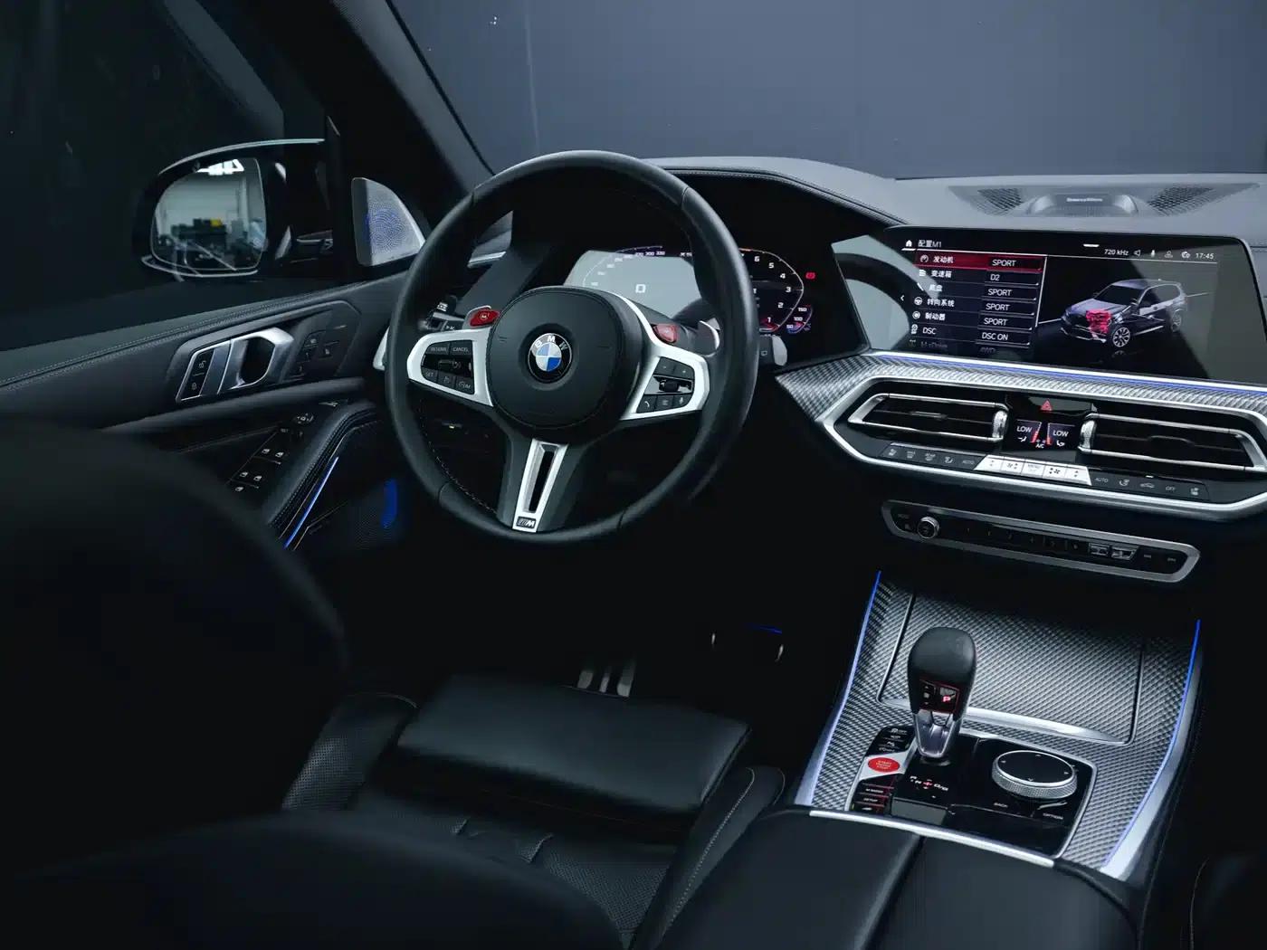 2020 BMW X5 M — миниатюра 11