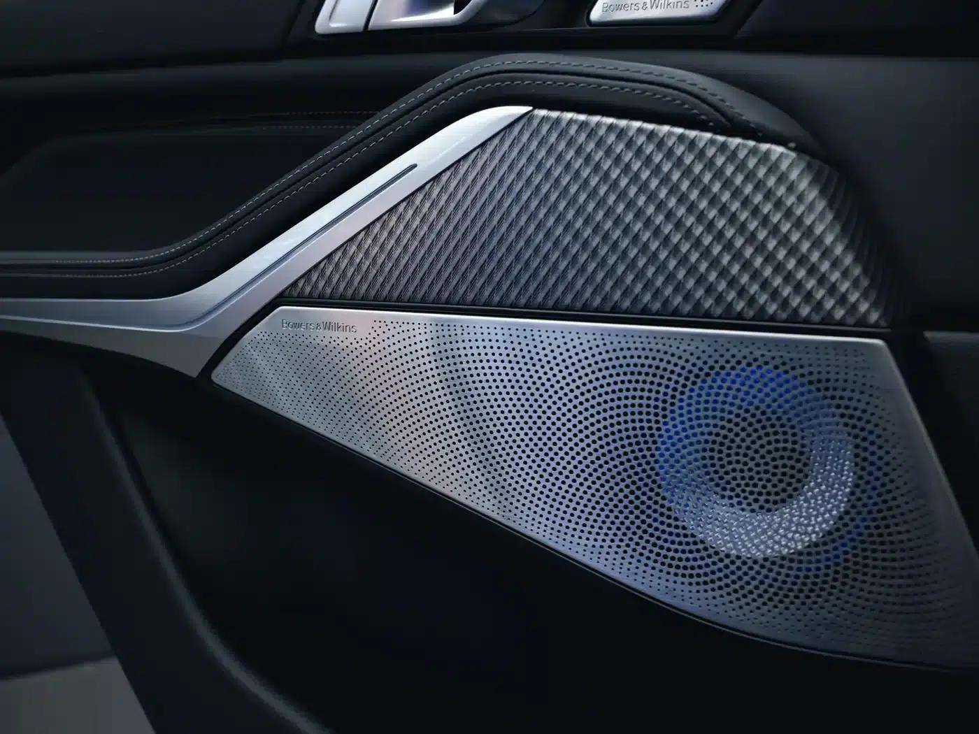 2020 BMW X5 M — миниатюра 18