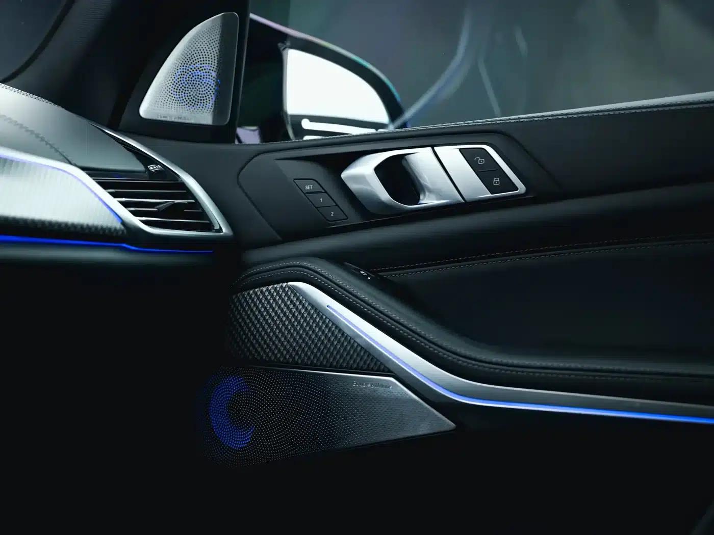2020 BMW X5 M — миниатюра 19