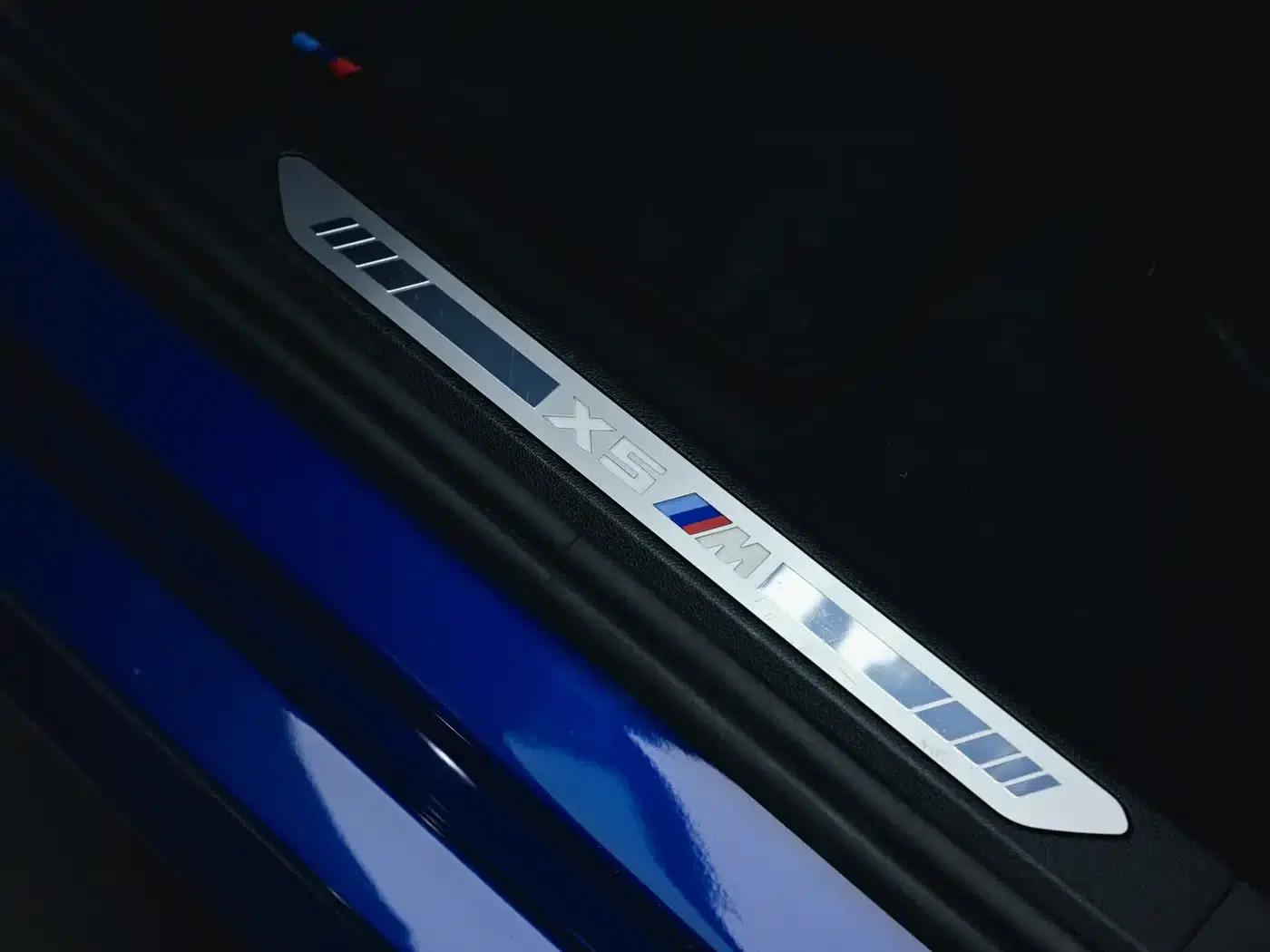 2020 BMW X5 M — миниатюра 24