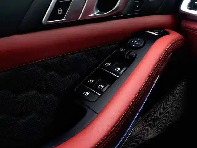 2022 BMW X5 M — миниатюра 21