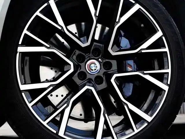 2022 BMW X5 M — миниатюра 8
