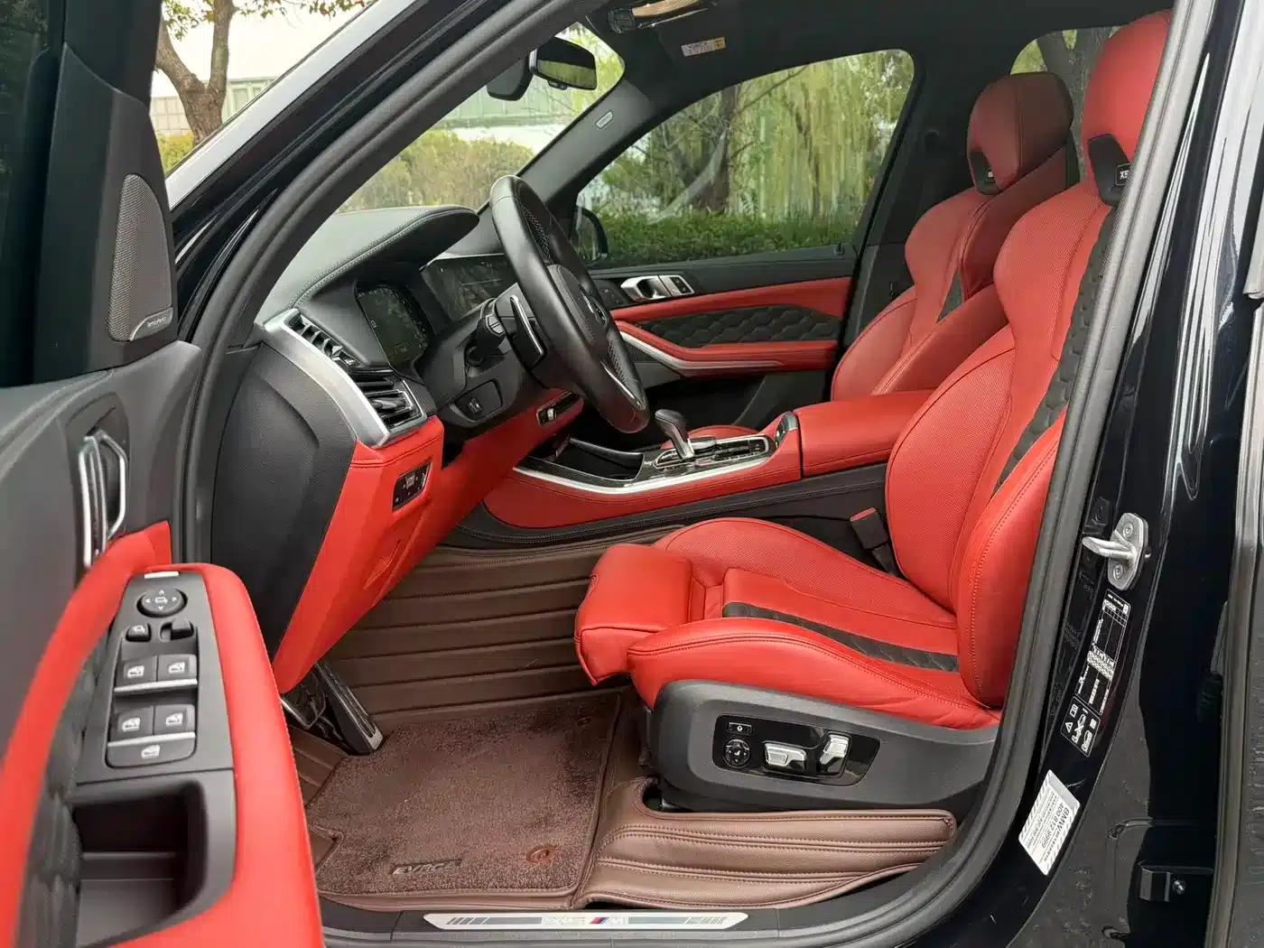 2022 BMW X5 M — миниатюра 6