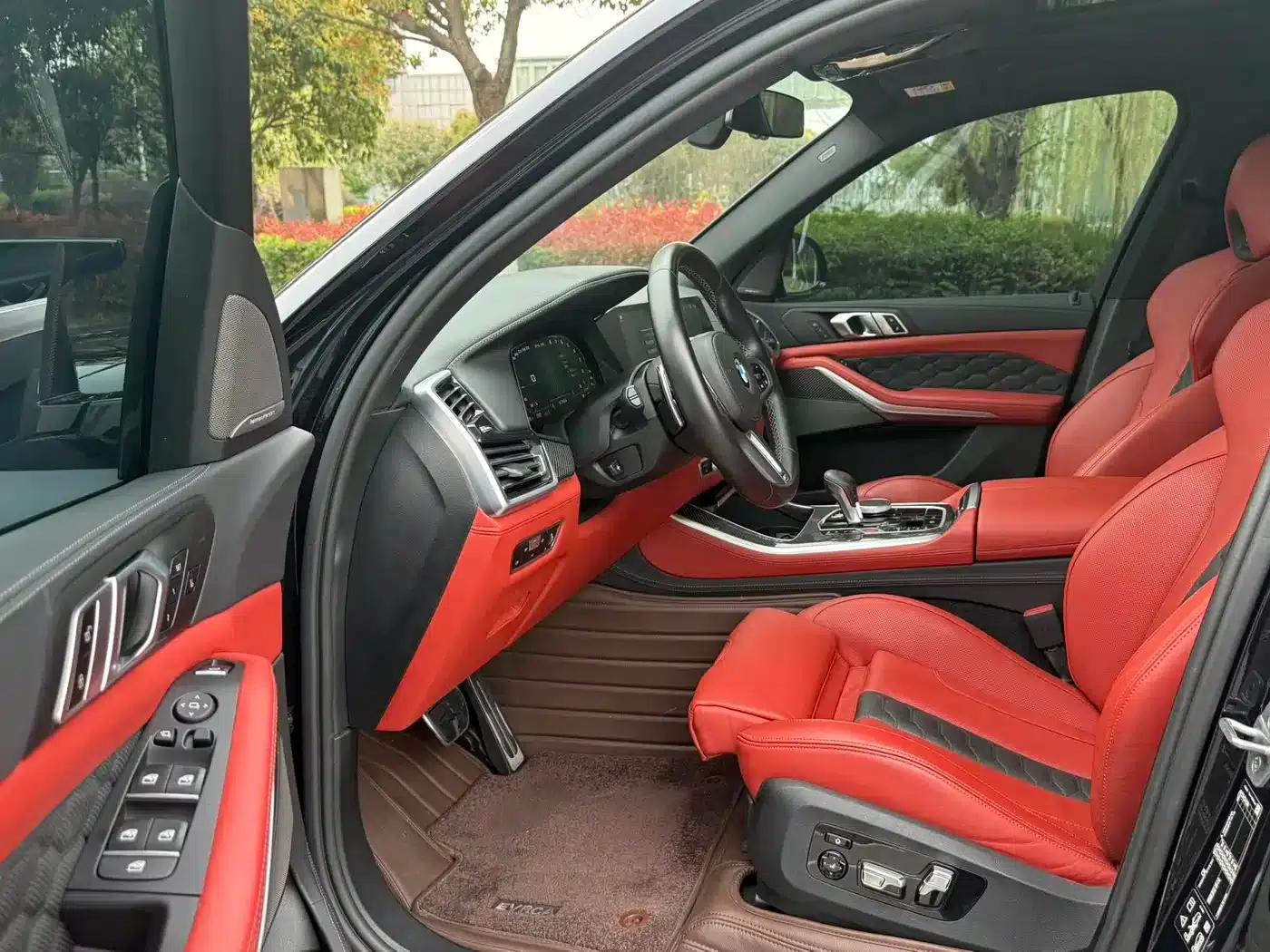 2022 BMW X5 M — миниатюра 7