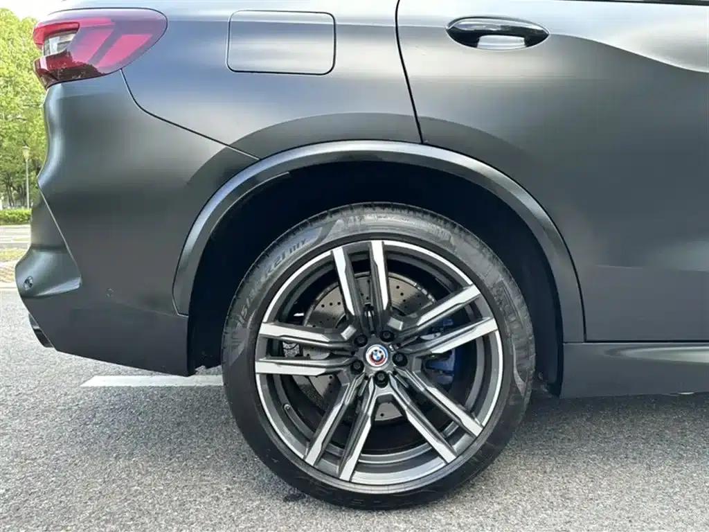 2022 BMW X5 M — миниатюра 16