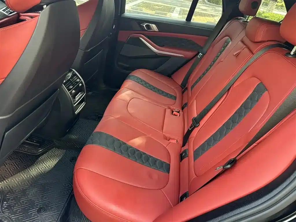 2022 BMW X5 M — миниатюра 10