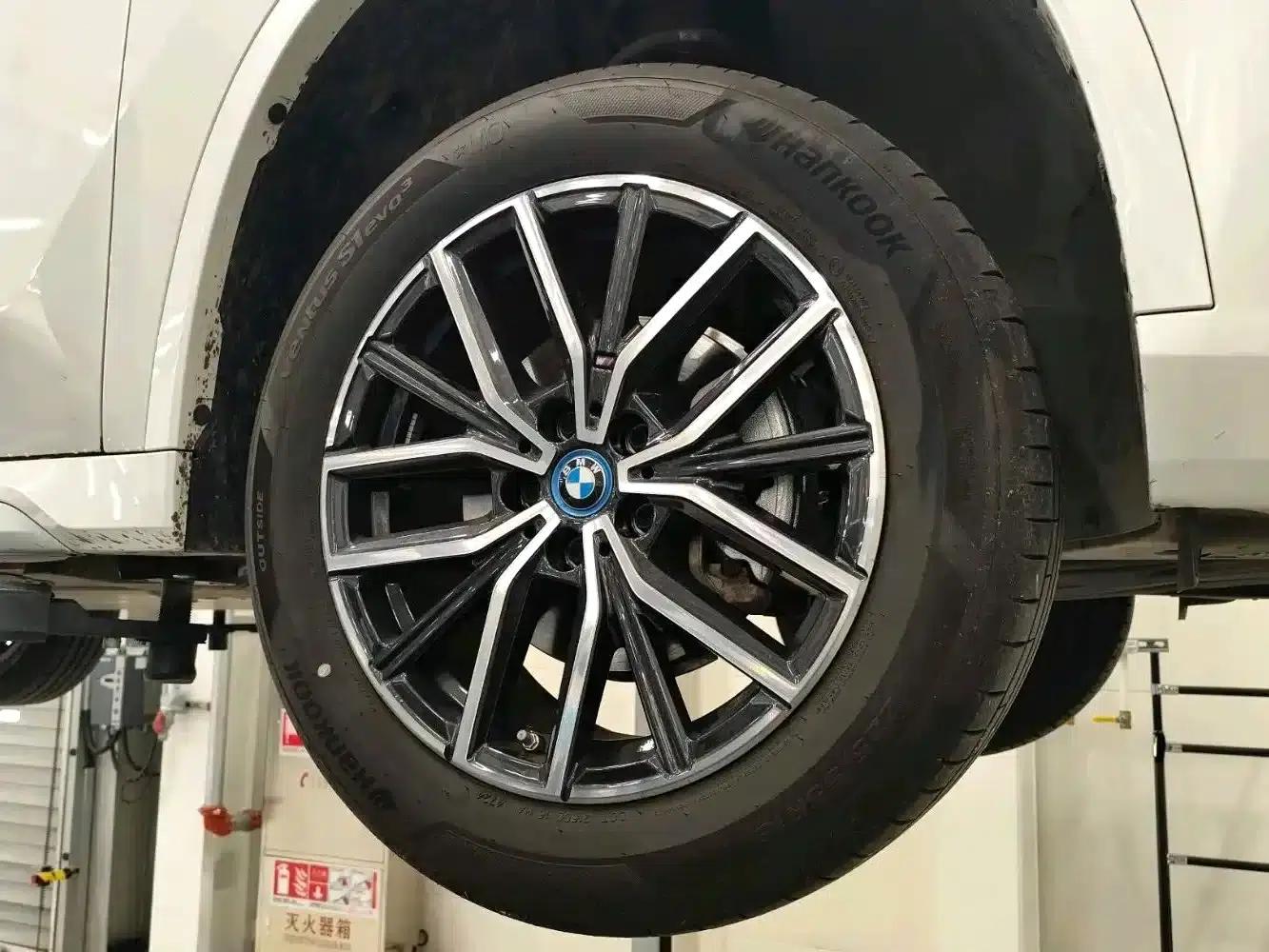 BMW iX1 2025 eDrive25L M Sport Package — миниатюра 15