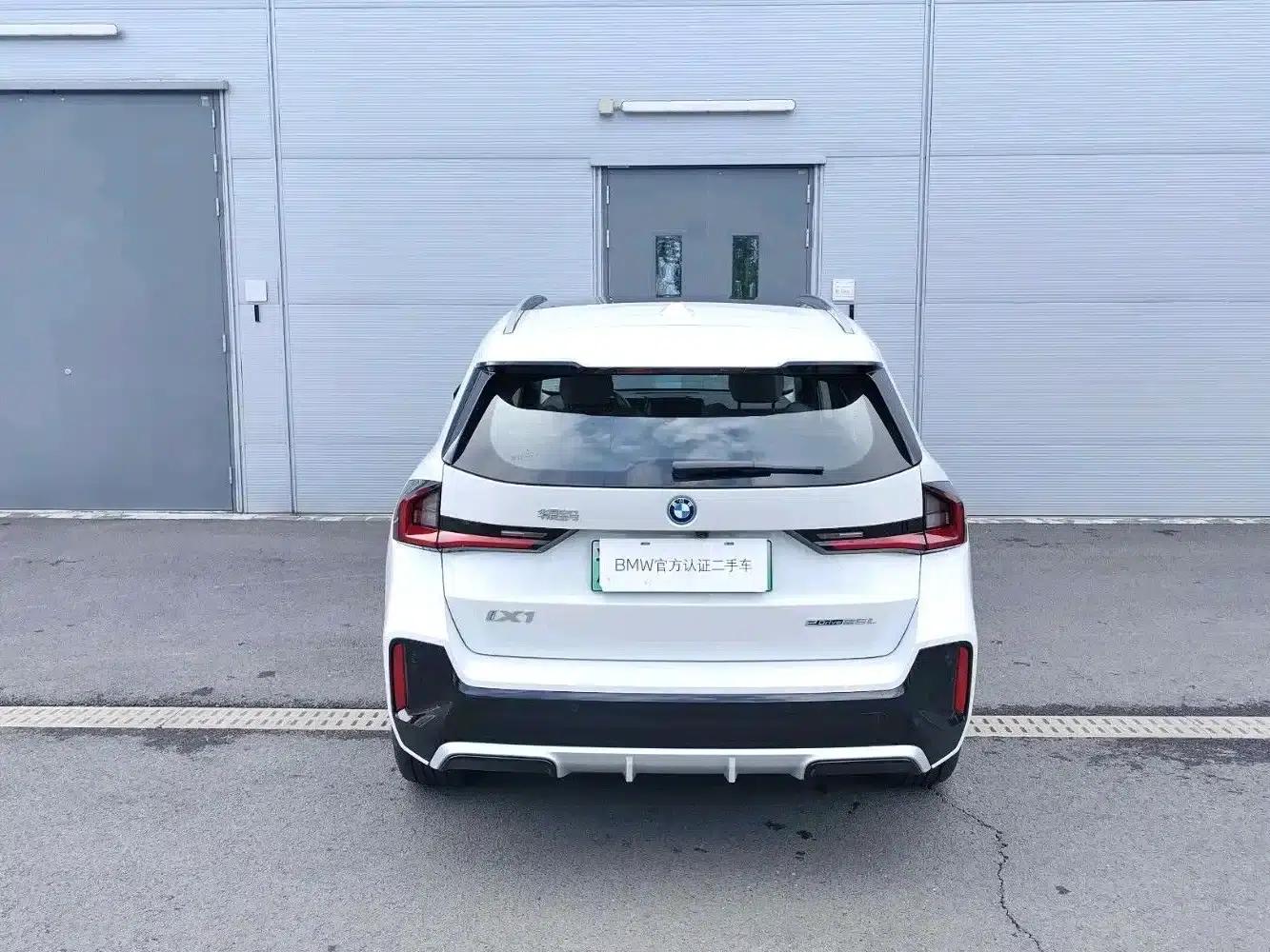 BMW iX1 2025 eDrive25L M Sport Package — миниатюра 5