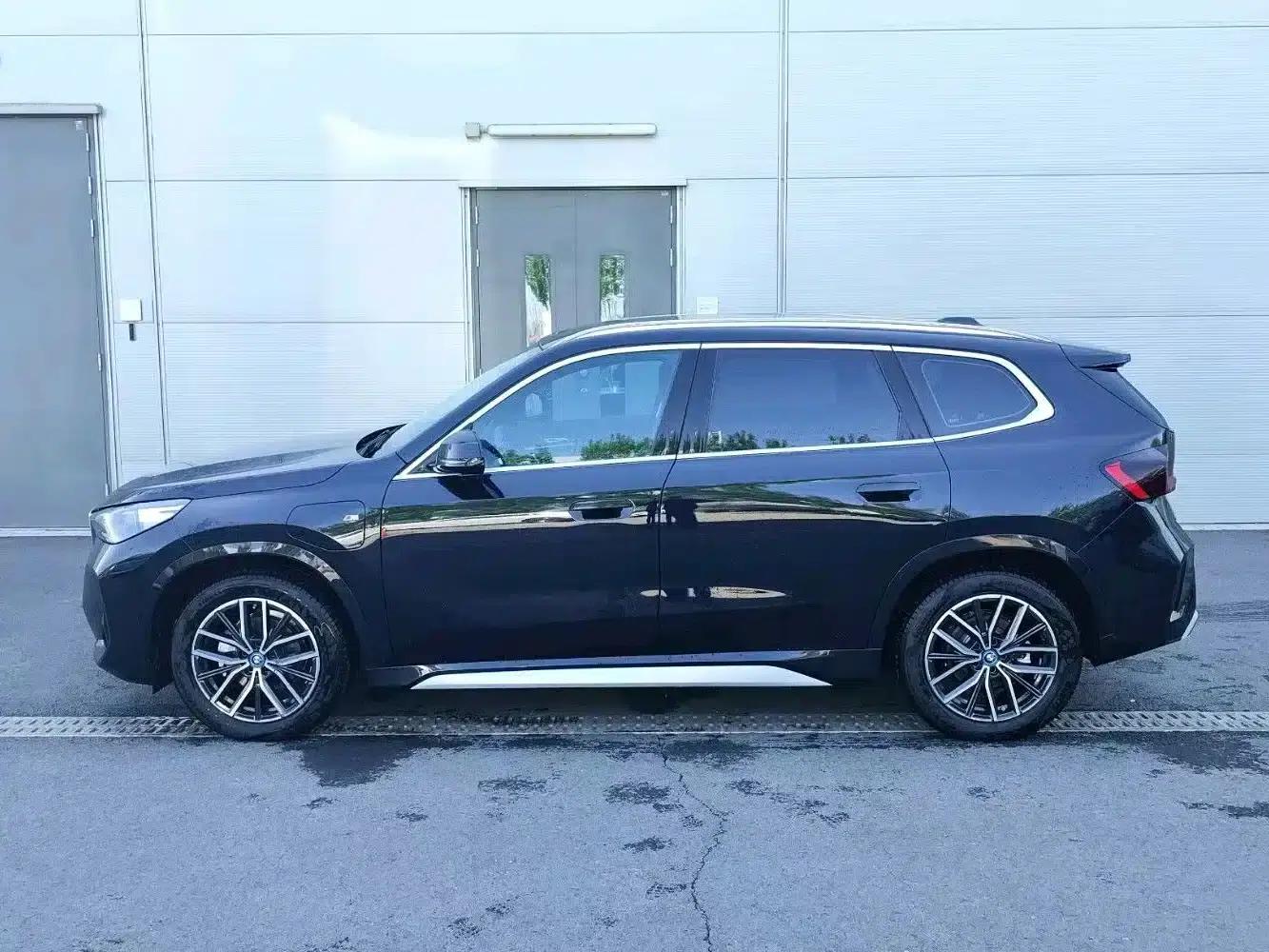 BMW iX1 2025 eDrive25L M Sport Package — миниатюра 7