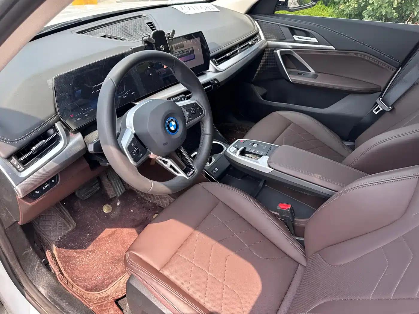 BMW iX1 2023 eDrive25L M Sport Package — миниатюра 4