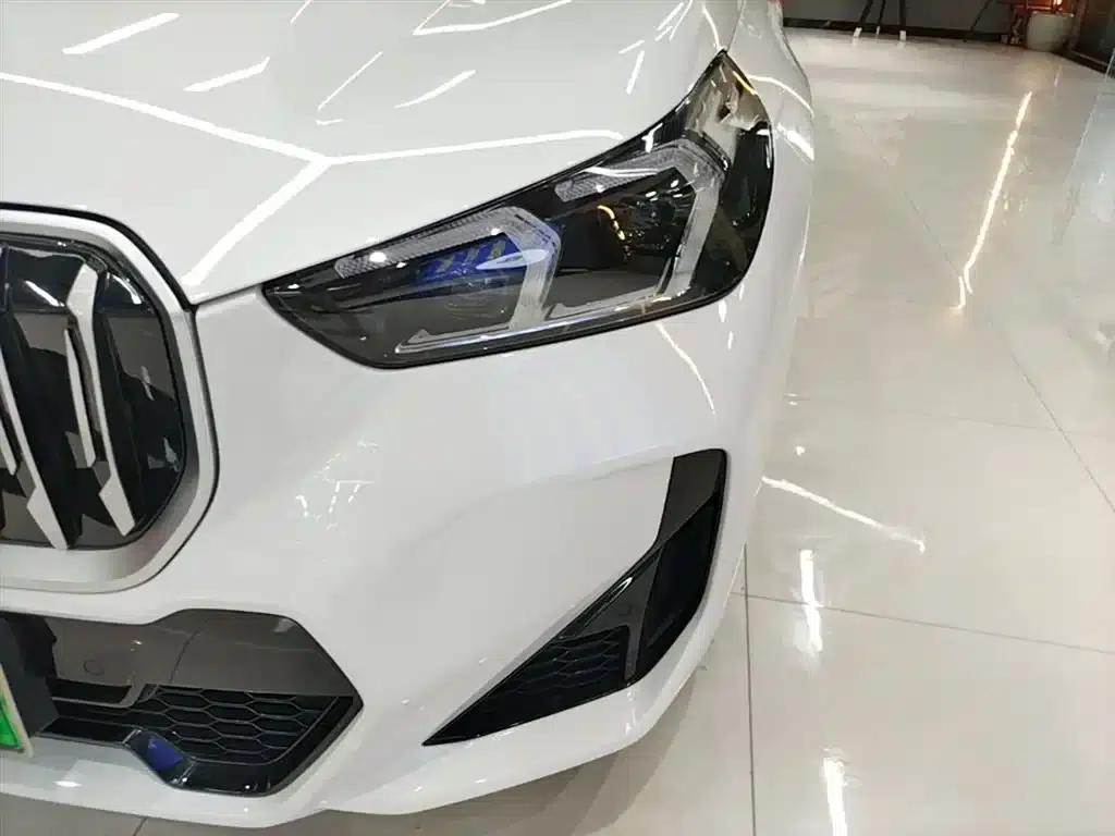 BMW iX1 2023 eDrive25L M Sport Package — миниатюра 24