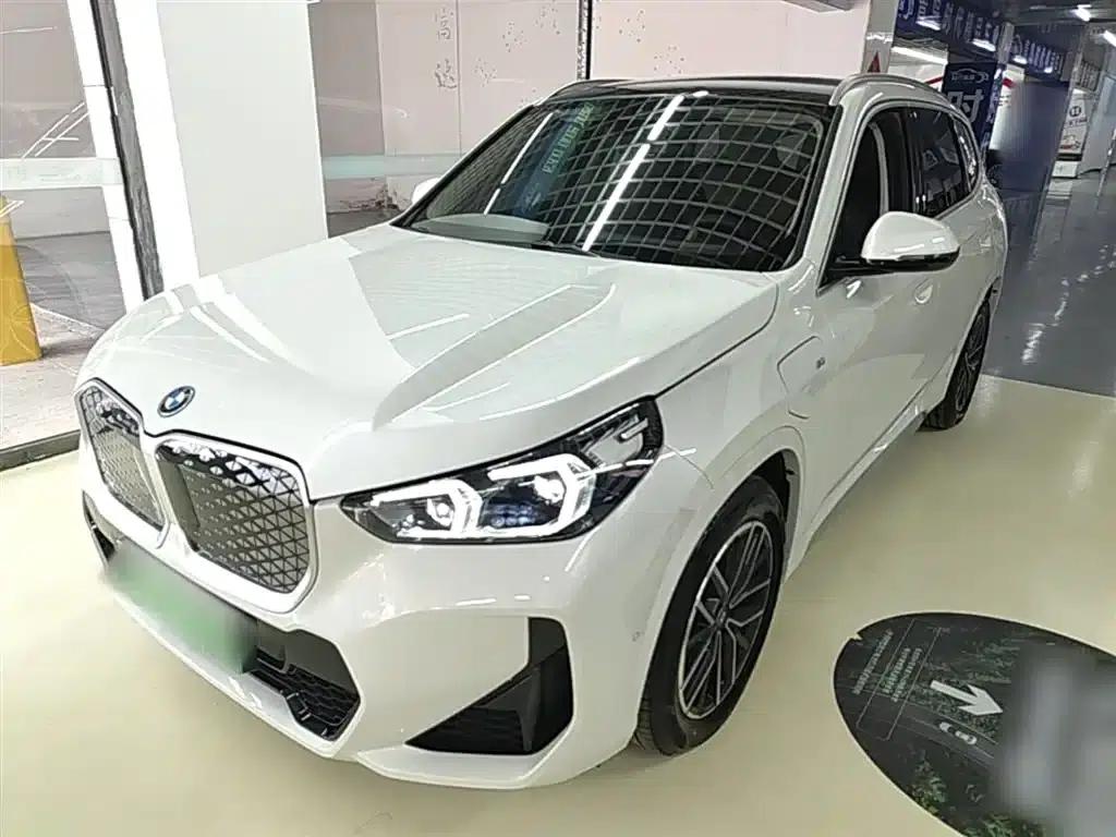 BMW iX1 2025 eDrive25L M Sport Package — миниатюра 2