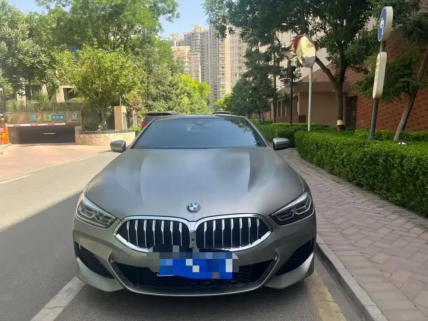 2019 BMW 8 Series 840i Coupe M Sport Package — миниатюра 2