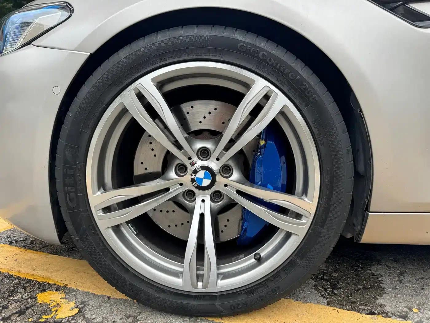 2014 BMW M5 — миниатюра 17