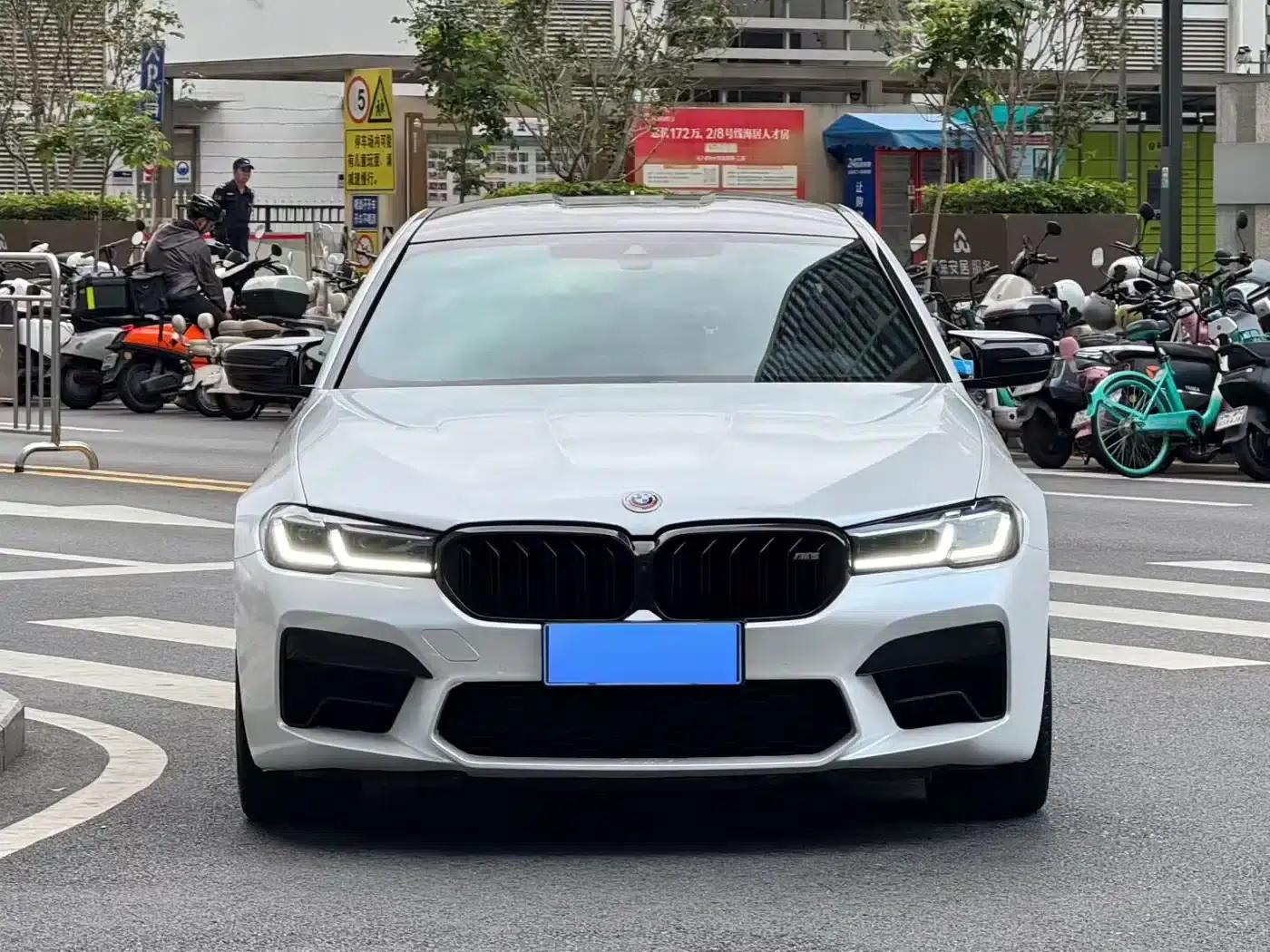 2021 BMW M5 — миниатюра 6