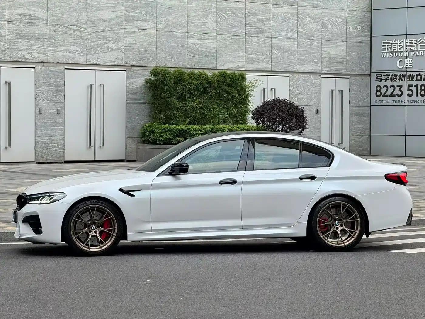 2021 BMW M5 — миниатюра 9