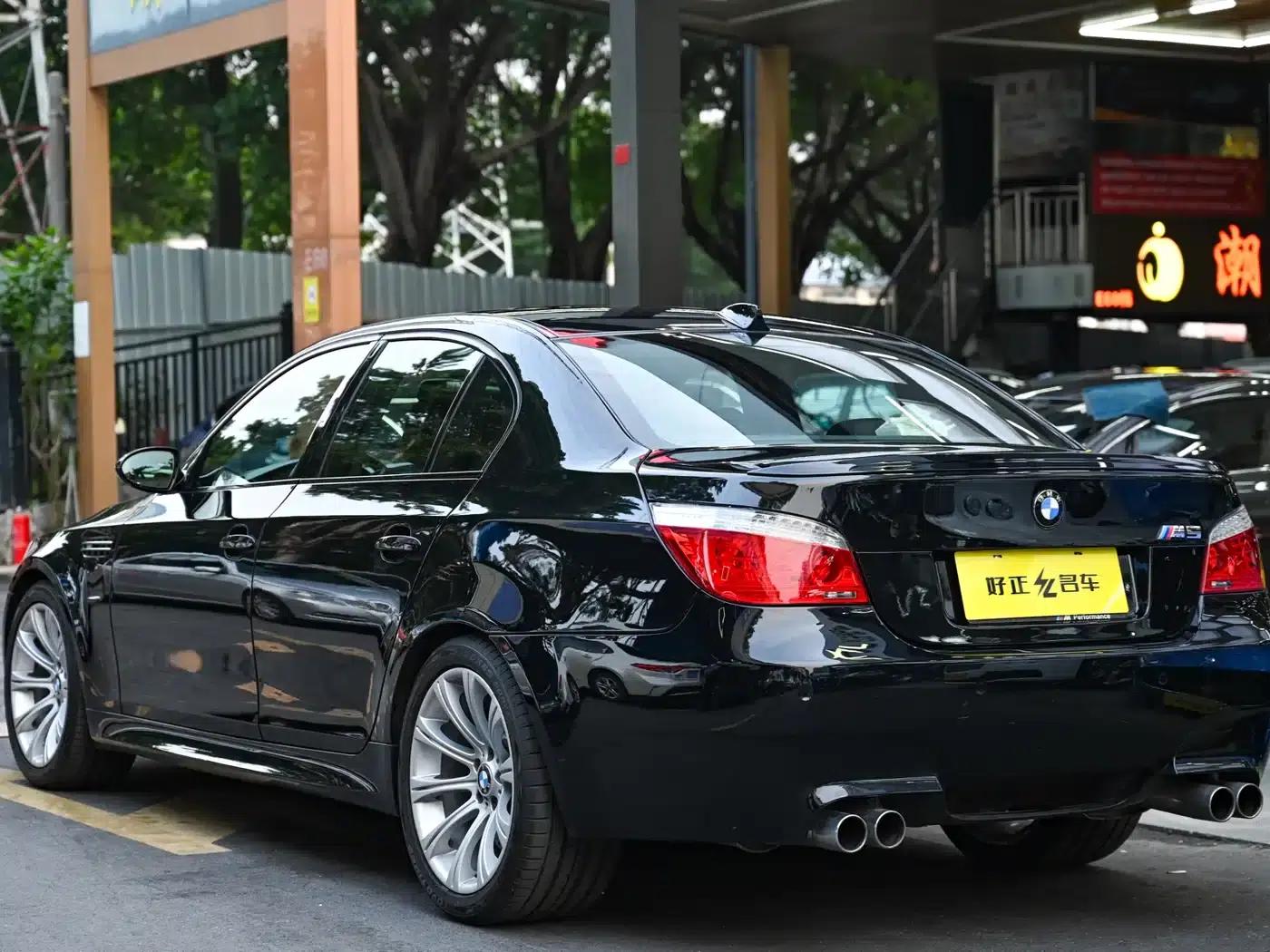 BMW M5 2005 — миниатюра 4