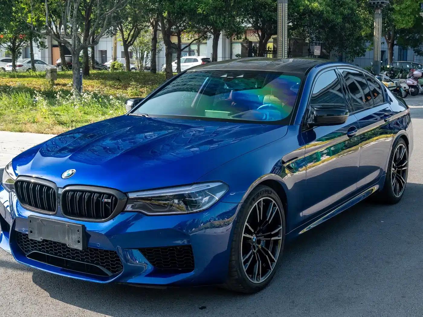 2018 BMW M5 — миниатюра 1