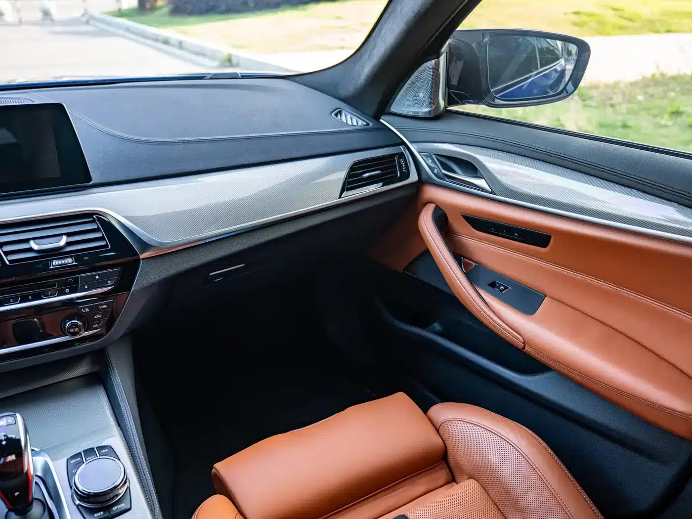 2018 BMW M5 — миниатюра 13