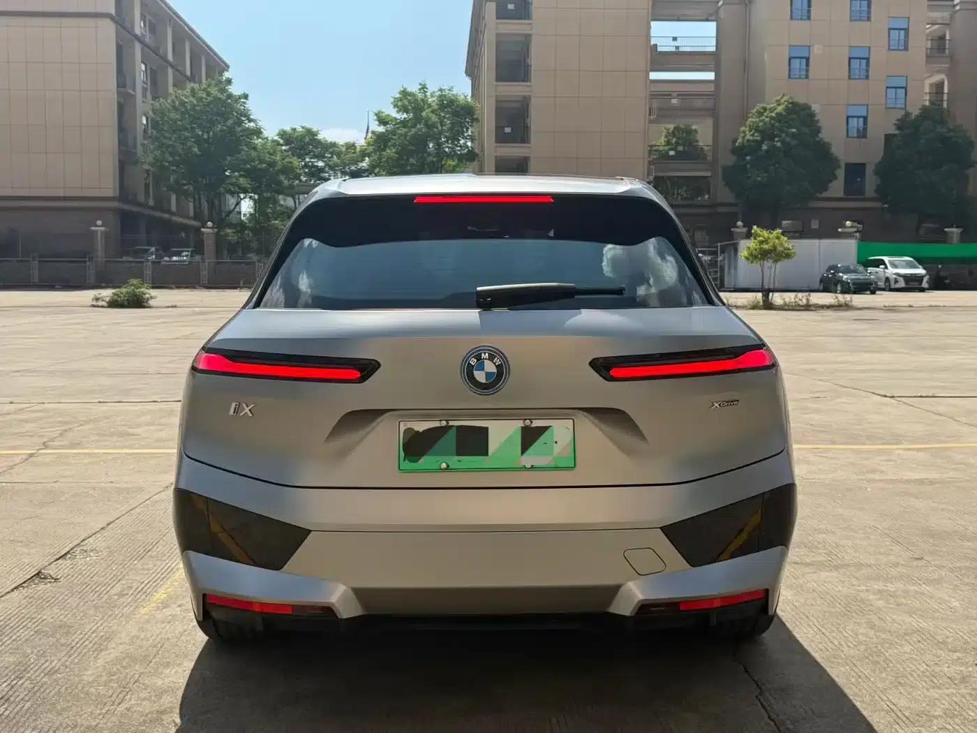 BMW iX 2023 xDrive40 — миниатюра 8