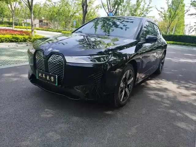 BMW iX 2023 xDrive40