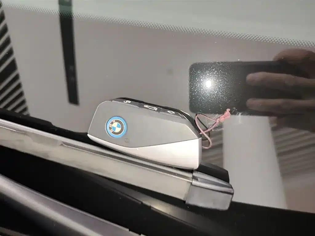 BMW iX 2022 xDrive40 — миниатюра 9