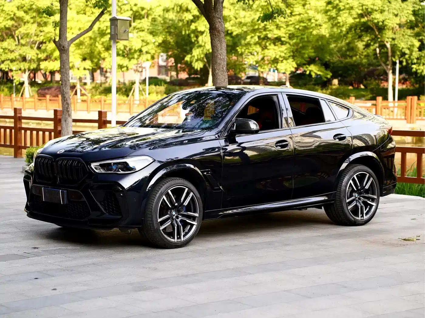 2022 BMW X6 M — миниатюра 1