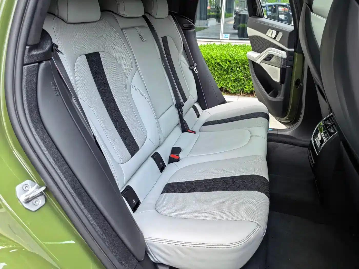 2022 BMW X6 M — миниатюра 37