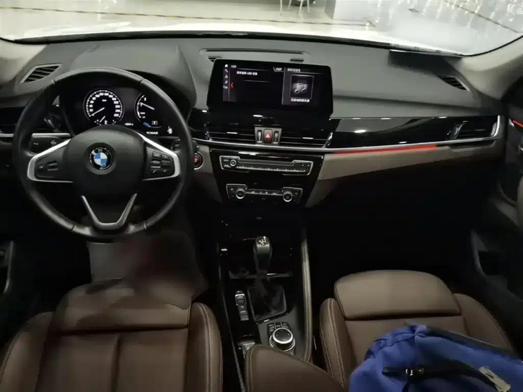 BMW X1 PHEV 2020 xDrive30Le Premium — миниатюра 10