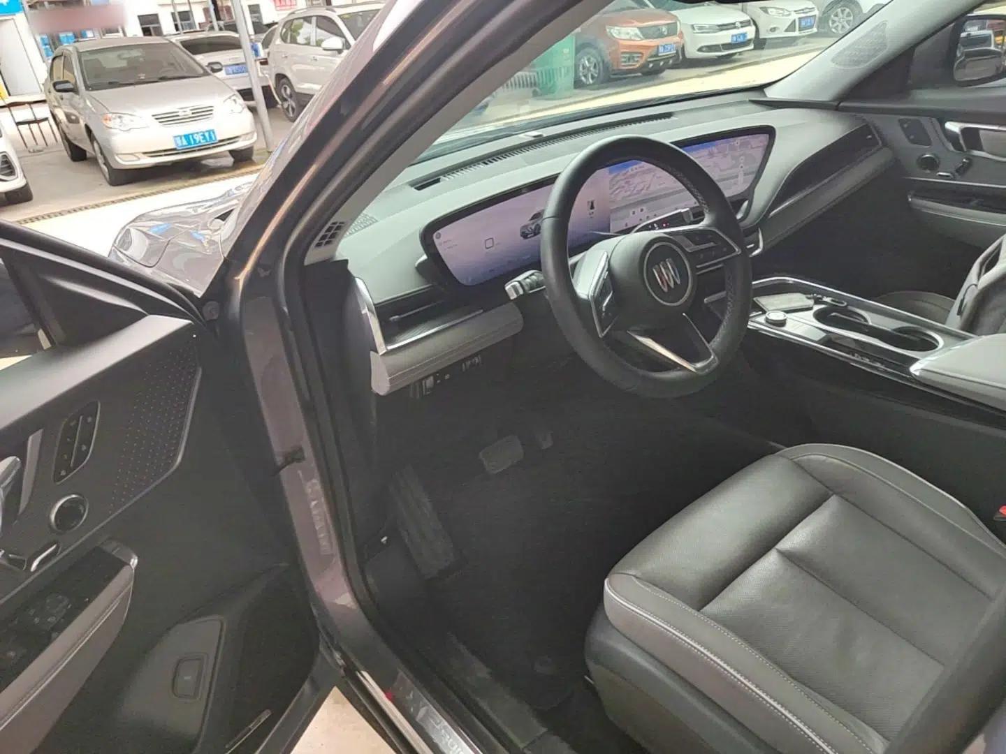 Buick E5 2023 Premium Long-Range Version — миниатюра 18