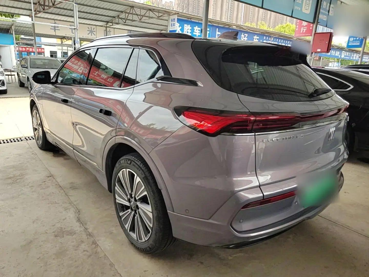 Buick E5 2023 Premium Long-Range Version — миниатюра 7