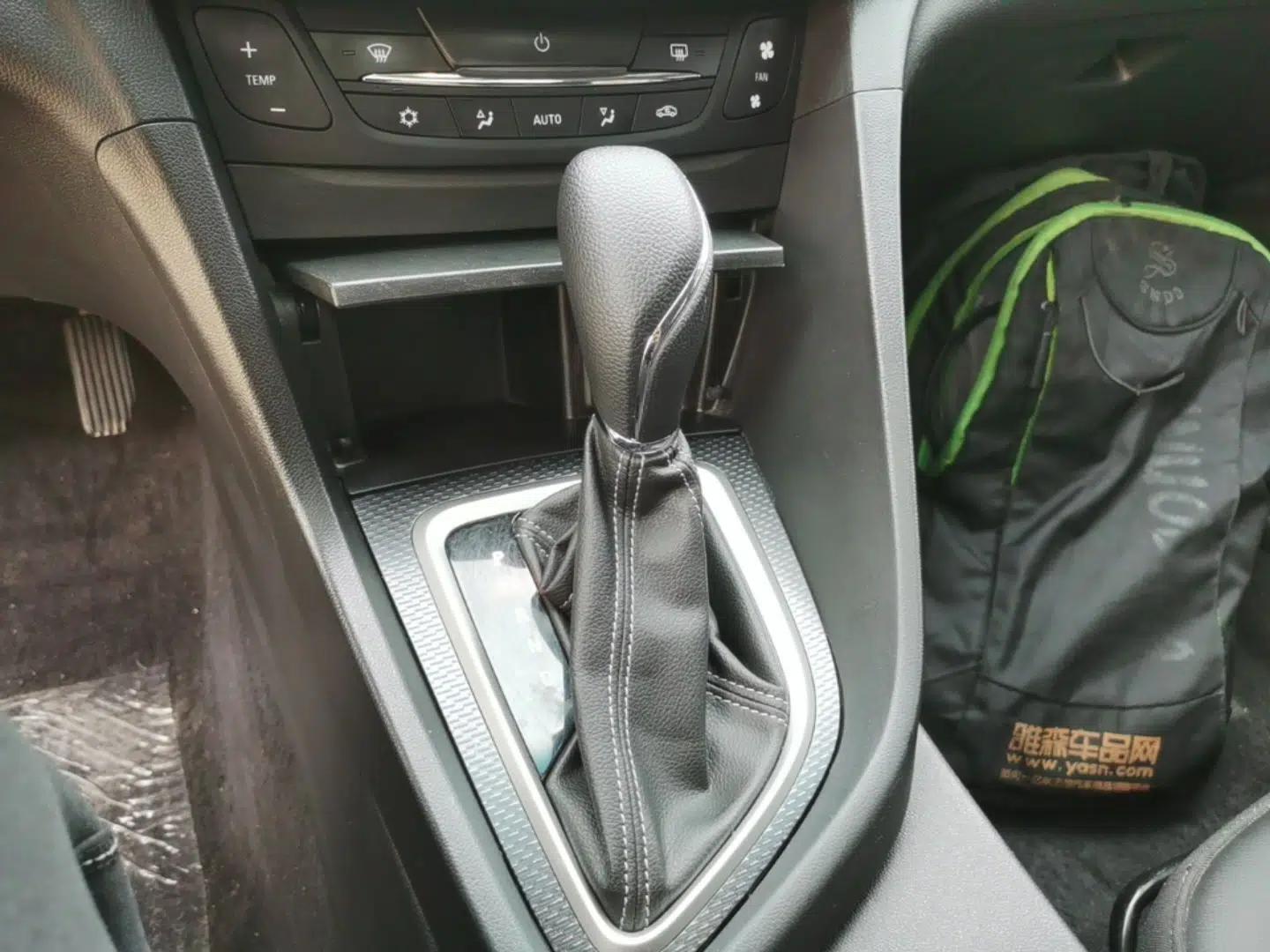 Buick Excelle GX 2019 18T Automatic Connected Elite Model China VI Standard — миниатюра 16