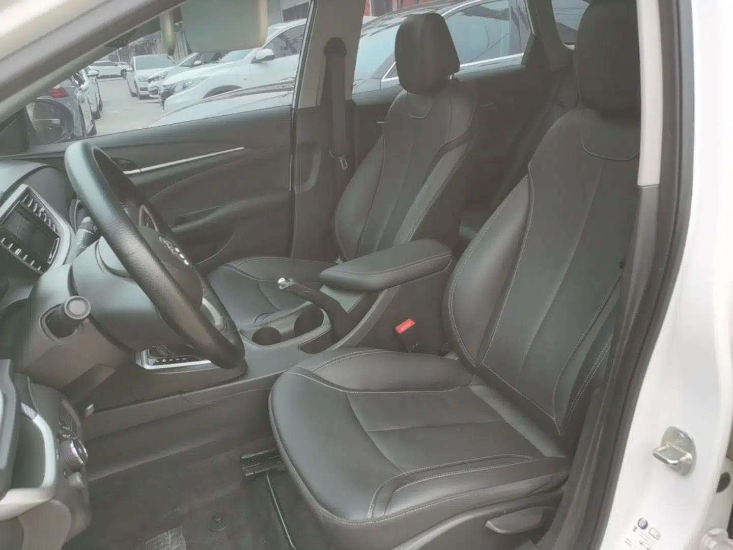 Buick Excelle GX 2019 18T Automatic Connected Elite Model China VI Standard — миниатюра 17